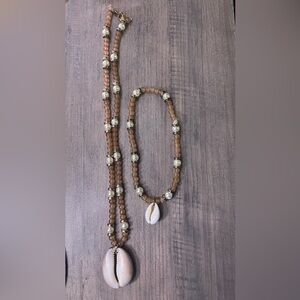 Handmade necklace and anklet set with real seashells!